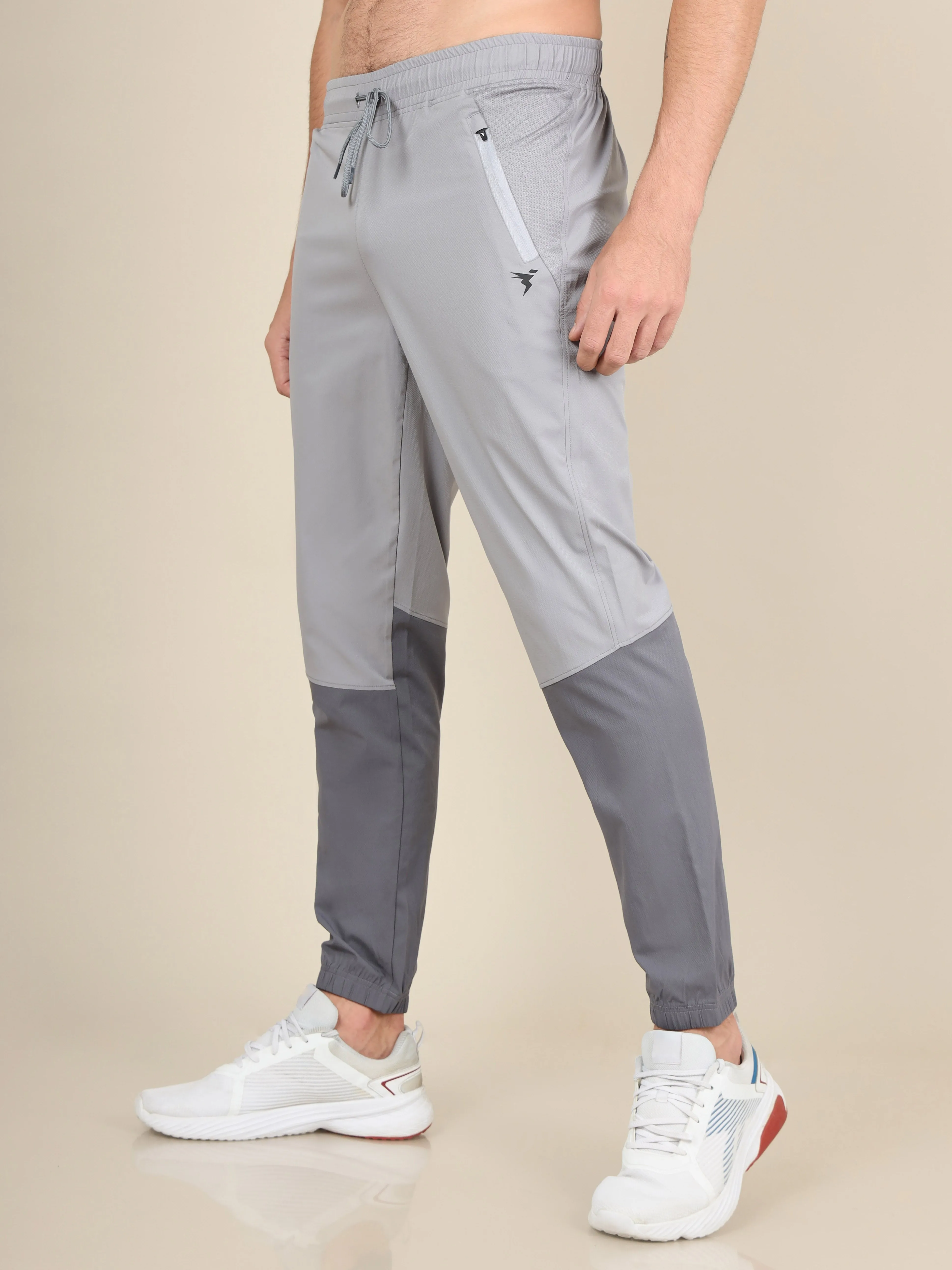 Men Colorblock Slim Fit Joggers with TECHNOLITE STRETCH