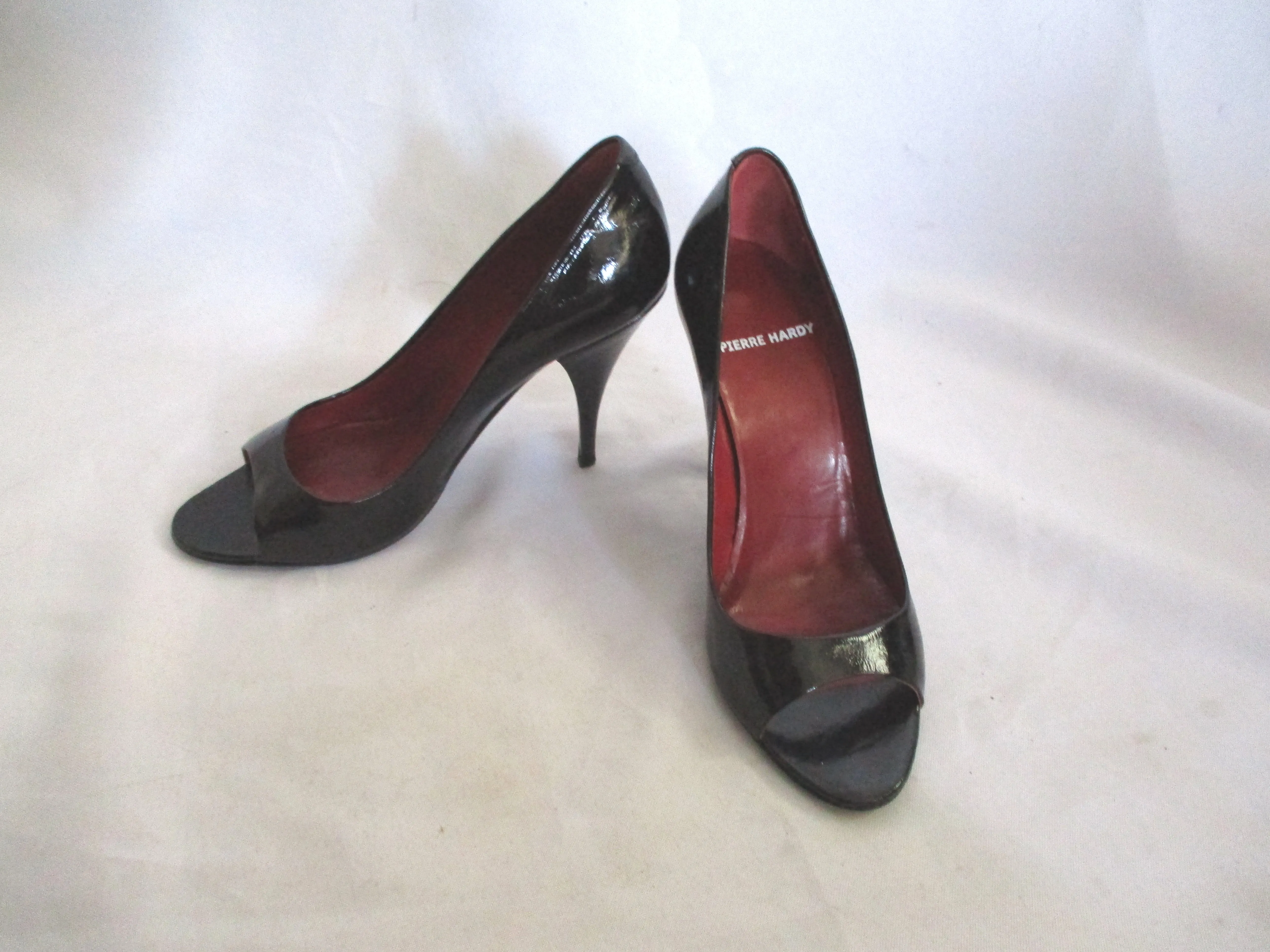 PIERRE HARDY PATENT LEATHER Pump Shoe BLACK 35.5 Peep Toe Womens