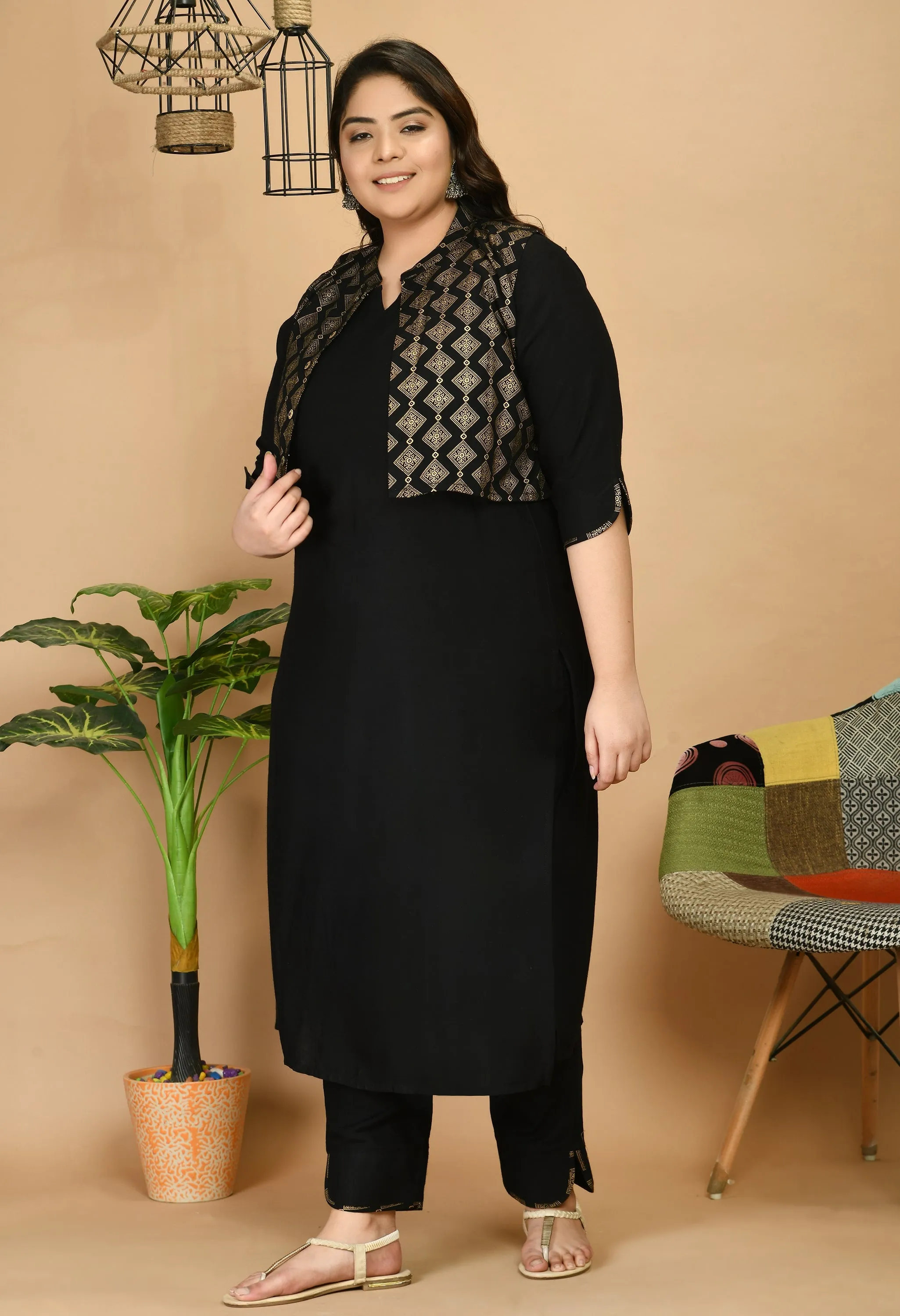 Plus Size Lustrous Gold & Black Jacket Kurta Pant Set