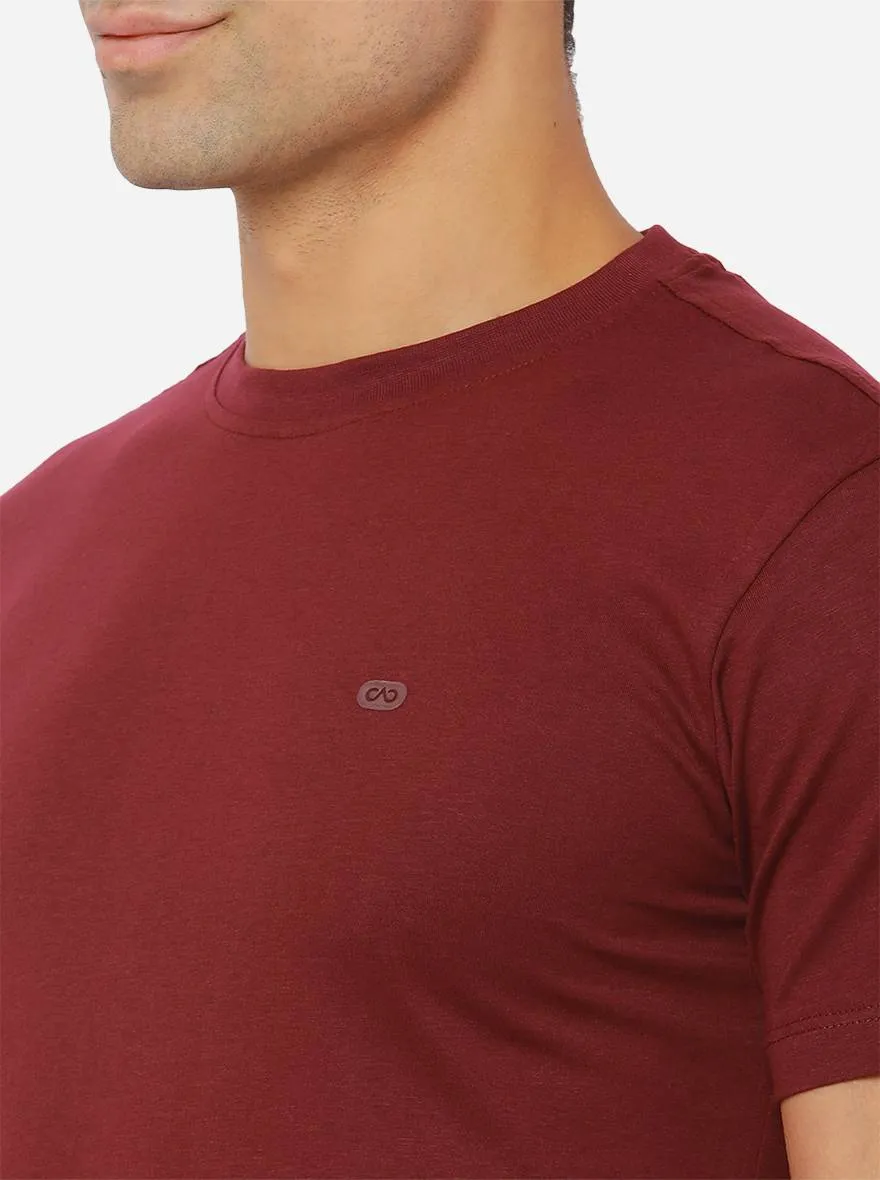 Rubby Red Solid Slim Fit T-Shirt | JadeBlue