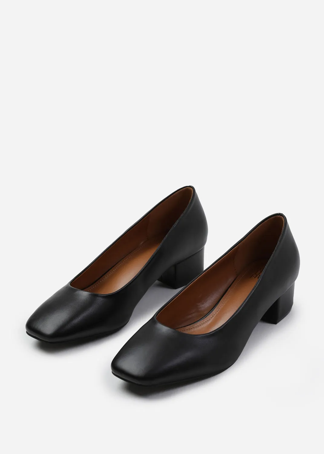 SEATTLE WIDE FIT LOW BLOCK HEEL WITH SQUARE TOE IN BLACK FAUX LEATHER